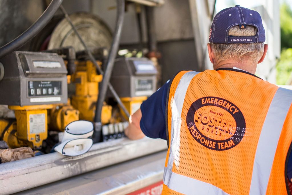 Emergency-Fuel-Team-Filling-Fuel-Tank-1024x683-1