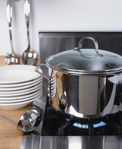 pot-on-stovetop-photo_preview